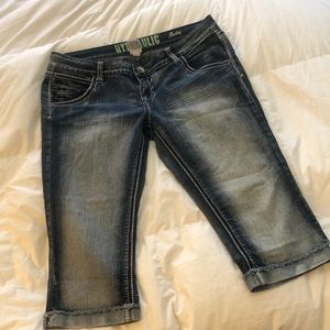 Hydraulic size 15/16 Capri jeans